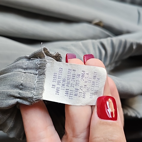 Suit‎ - Picture 5 of 5